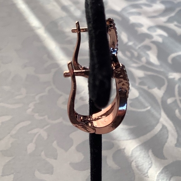 Leopard Rhinestone Rose Gold Hoop Earrings - Picture 5 of 10